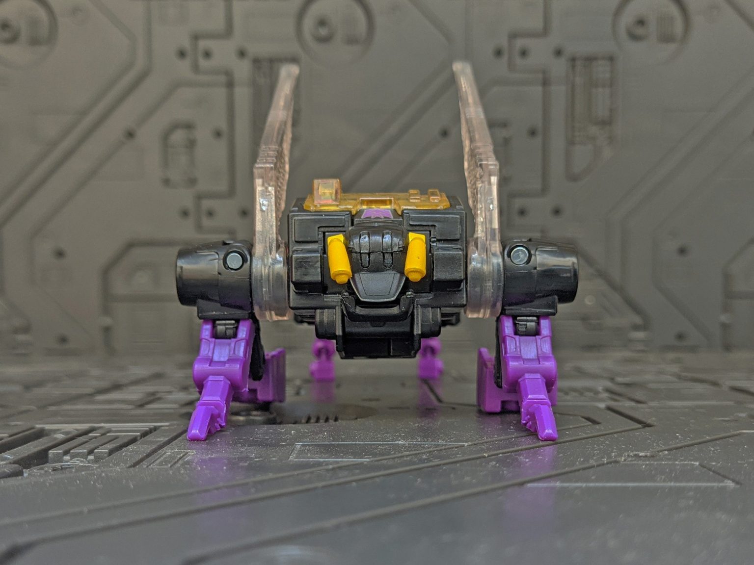 Foto Reseña: Transformers Legacy Deluxe Class Insecticon Kickback ...