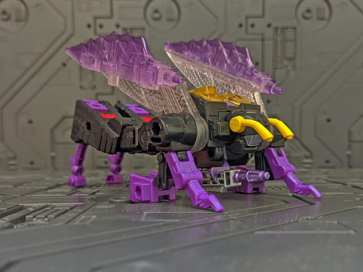 Foto Reseña: Transformers Legacy Deluxe Class Insecticon Kickback ...