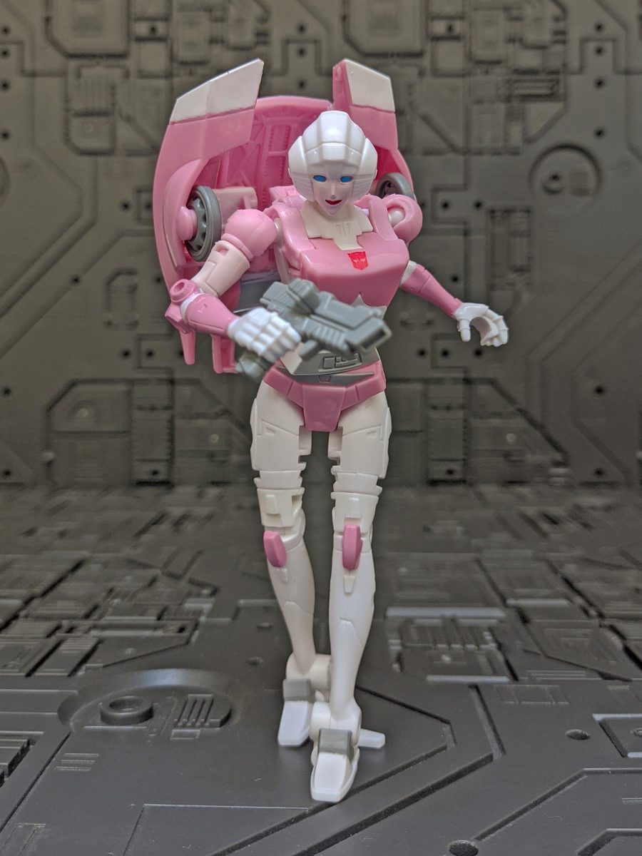 Transformers Studio Series 86-16, Figurine Arcee Classe Deluxe de 11 cm du Film Les Le Film, à partir de 8 Ans